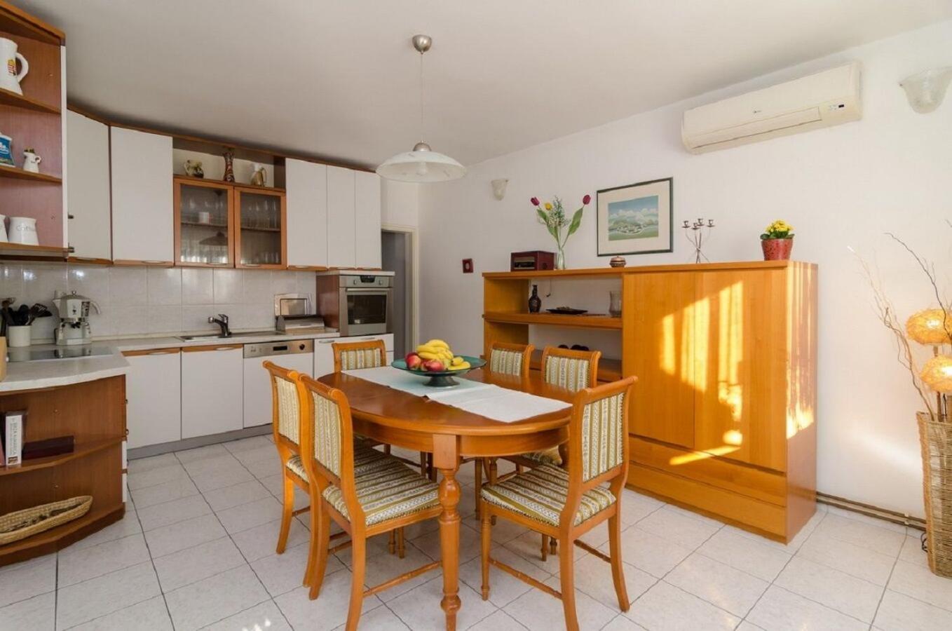 Holiday Home Old Town - Great Location Nin Exteriör bild