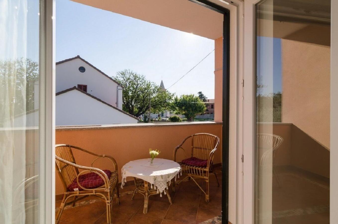 Holiday Home Old Town - Great Location Nin Exteriör bild