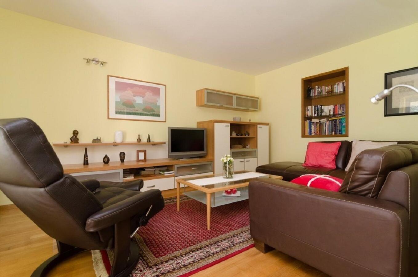 Holiday Home Old Town - Great Location Nin Exteriör bild