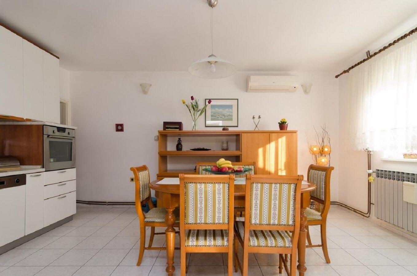 Holiday Home Old Town - Great Location Nin Exteriör bild